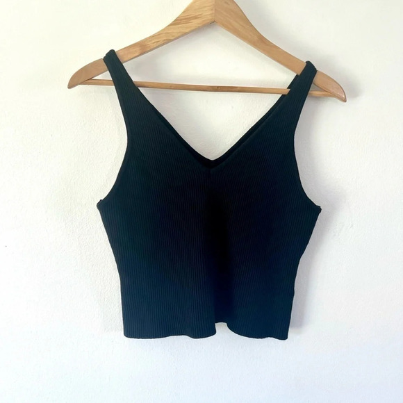 House of Harlow 1960 Ribbed Black Cropped V-Neck Tank Top Size Large - Picture 1 of 6